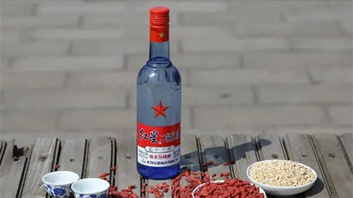 紅星二鍋頭白酒多少錢一瓶 紅星二鍋頭價(jià)格表大全