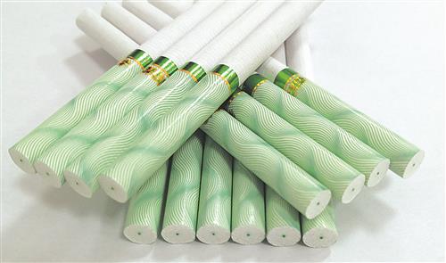 鉆石荷花怎么看真假  鉆石雙中支荷花真假辨別方法