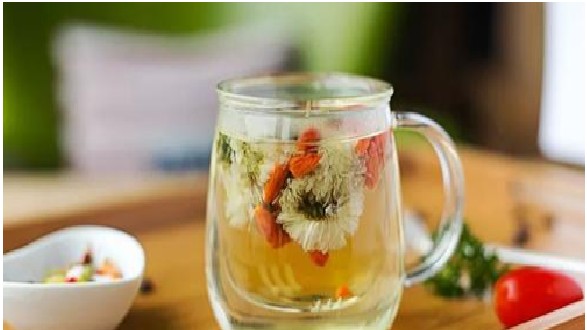 菊花加枸杞泡水的功效 菊花加枸杞有什么作用