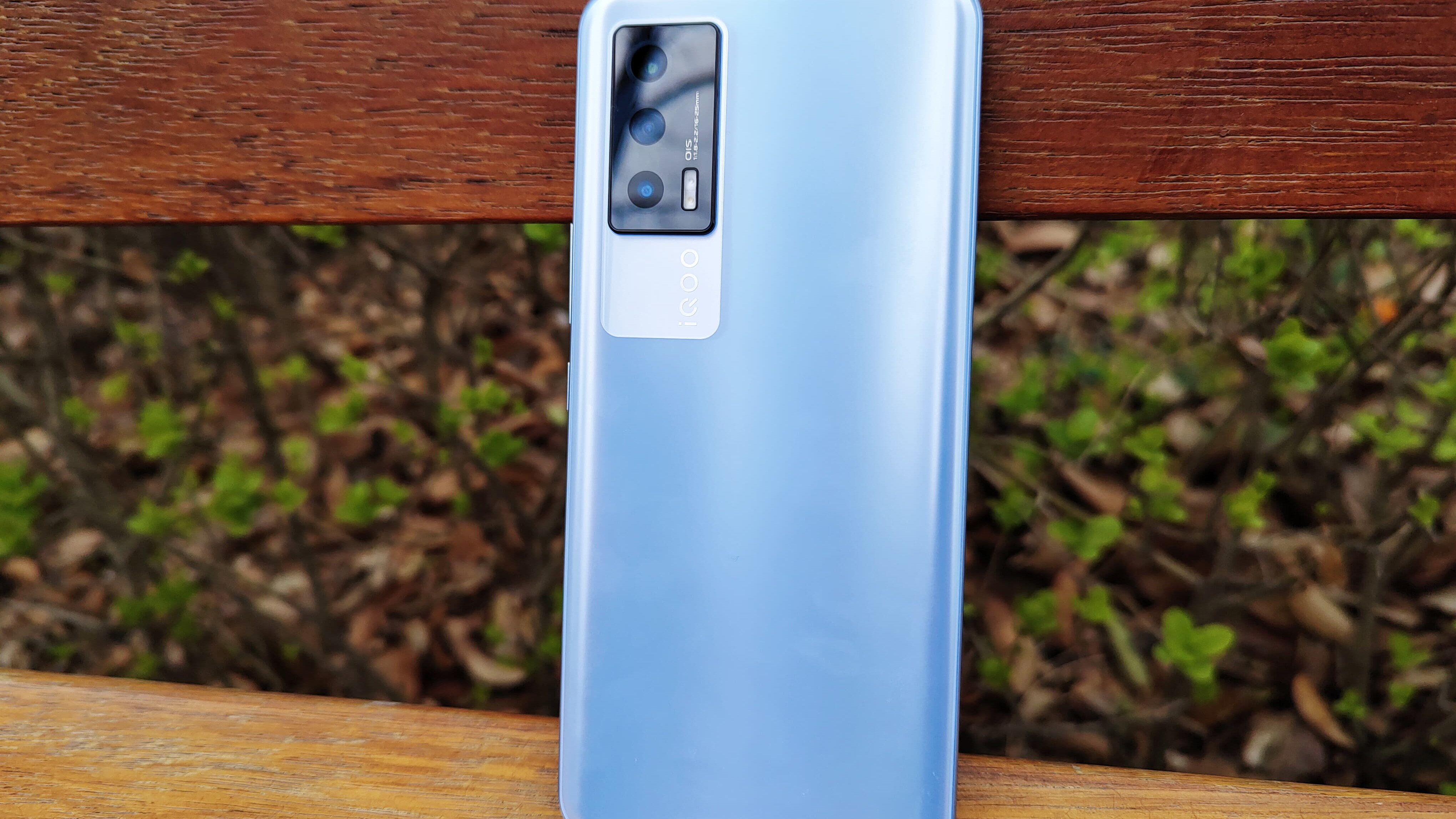 iQOONeo5詳細(xì)配置參數(shù) iQOONeo5缺點(diǎn)與不足