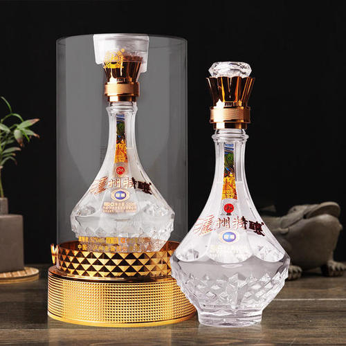 瀘州特釀批發(fā)價格一覽 瀘州特釀批發(fā)價多少