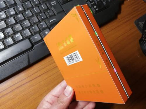 黃鶴樓雪之夢(mèng)9號(hào)價(jià)格及圖片 黃鶴樓雪之夢(mèng)9號(hào)多少錢一包