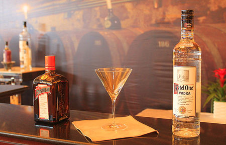 伏特加價(jià)格一般多少錢(qián) 伏特加酒的價(jià)格及圖片