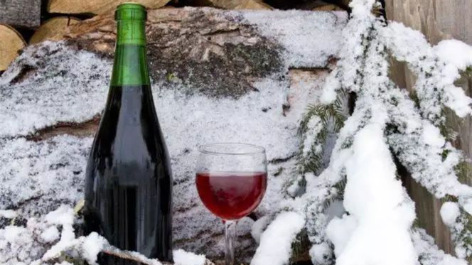 紅酒凍了之后還能喝嗎 紅酒凍成冰塊了還能不能喝