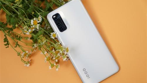 iqooneo5活力版和黑鯊4哪個(gè)更好-區(qū)別對(duì)比