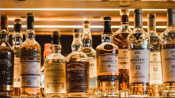 洋酒能倒著放嗎 洋酒能倒著放儲存嗎