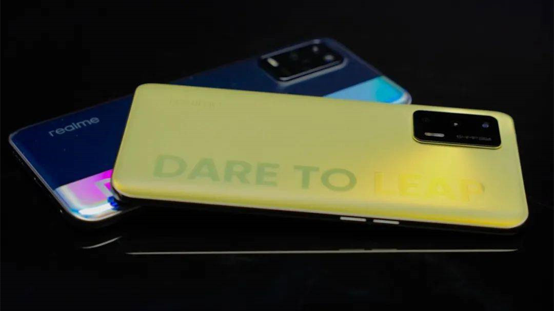 realmeq3pro狂歡版參數(shù)一覽 realmeq3pro狂歡版怎么樣