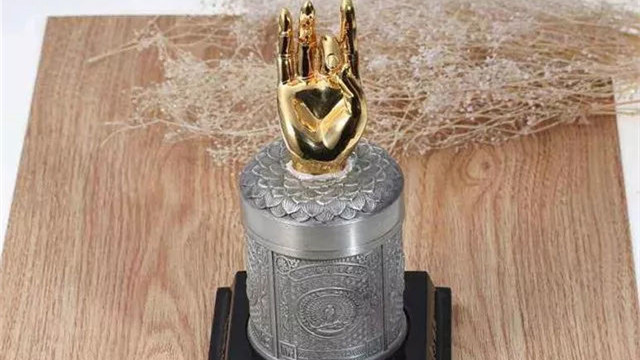 泰山佛光錫罐香煙多少錢一包 泰山佛光錫罐多少錢一盒