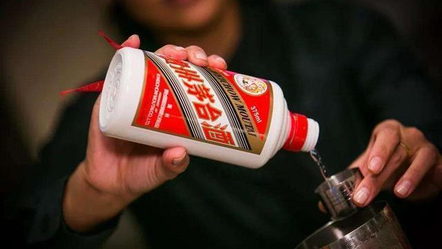 茅臺酒怎么喝最合適最舒服 喝茅臺酒有什么講究需要注意什么