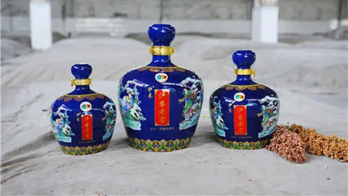 濃香型白酒口感和特點(diǎn)描述 濃香型白酒怎么樣好喝嗎