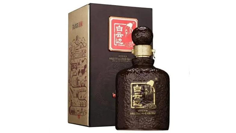 白云邊酒多少錢一箱 白云邊酒價(jià)格表和圖片大全