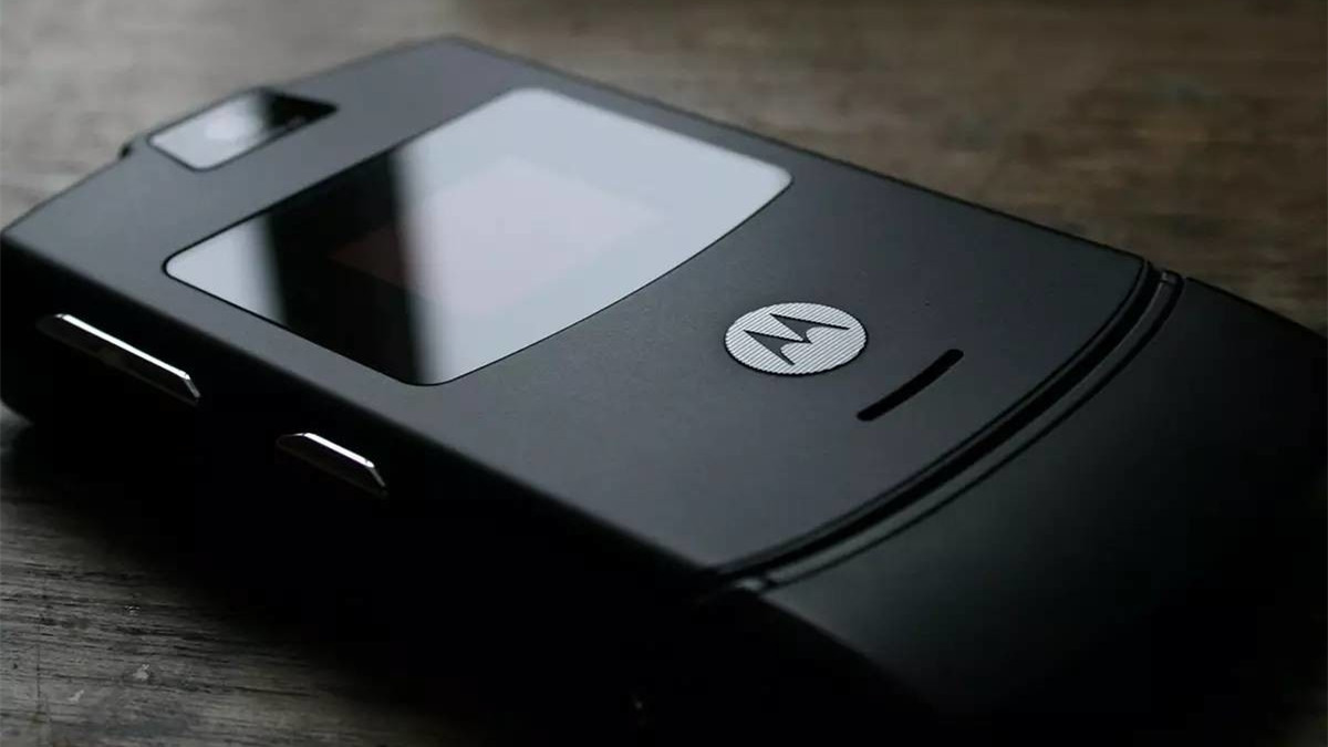 摩托羅拉edge輕奢版測評 摩托羅拉edge輕奢版參數(shù)詳情