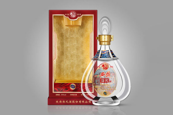 西凤酒50度彩西凤酒(2007年老酒)    价格:140元-180元西凤蓝牡丹50度