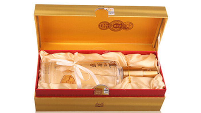 泸州老窖特曲纪念版52度多少钱一瓶 泸州老窖特曲52度纪念版价格