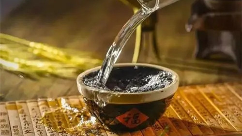 酱香型白酒和浓香型白酒的区别是什么有哪些