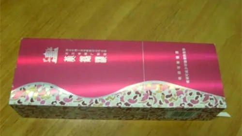 黄鹤楼金笑春风多少钱一条 黄鹤楼金笑春风价格表图