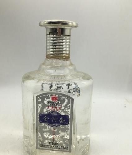 河套金藏清香型白酒价格——一瓶值得拥有的好酒!-香烟网