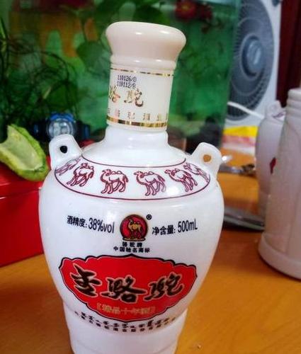 新6年的骆驼牌酒价格