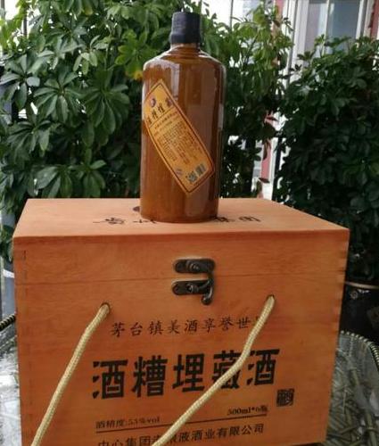 什么价亿长征茅台镇:成为中国白酒市场的代表