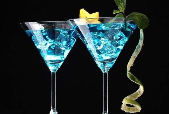 如何享受天使之吻鸡尾酒的美味?