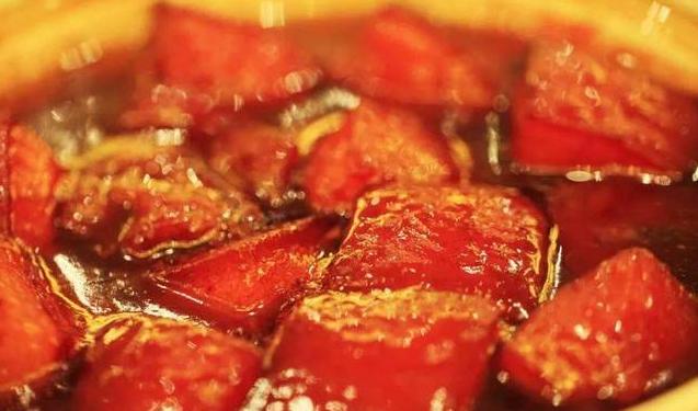 炖酱肉放啤酒还是白酒呢——探寻中华美食的奥秘